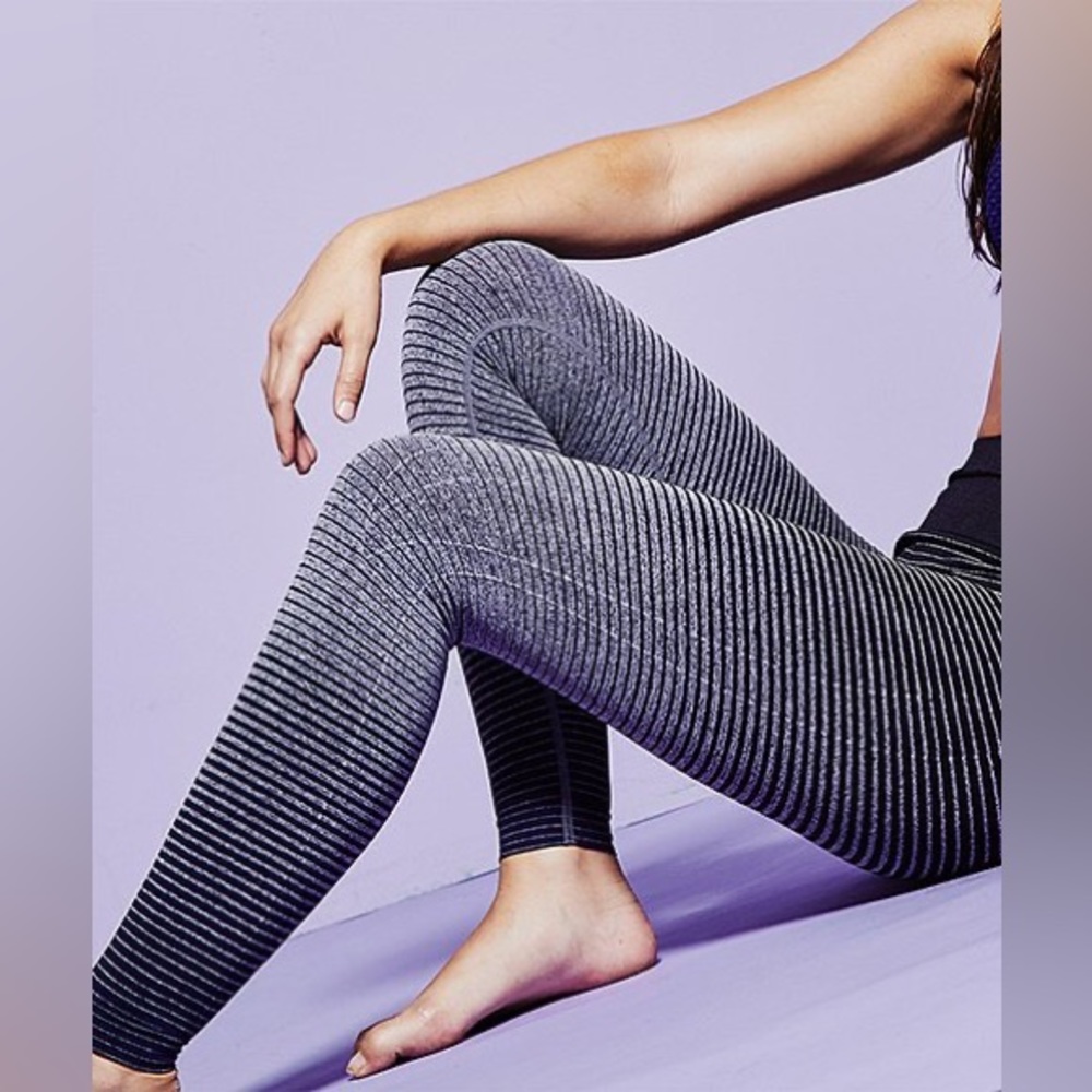 Marika 27” Seamless High Waist Dip Dye Leggings Size XL Charcoal, Navy Black NWT - Picture 4 of 8
